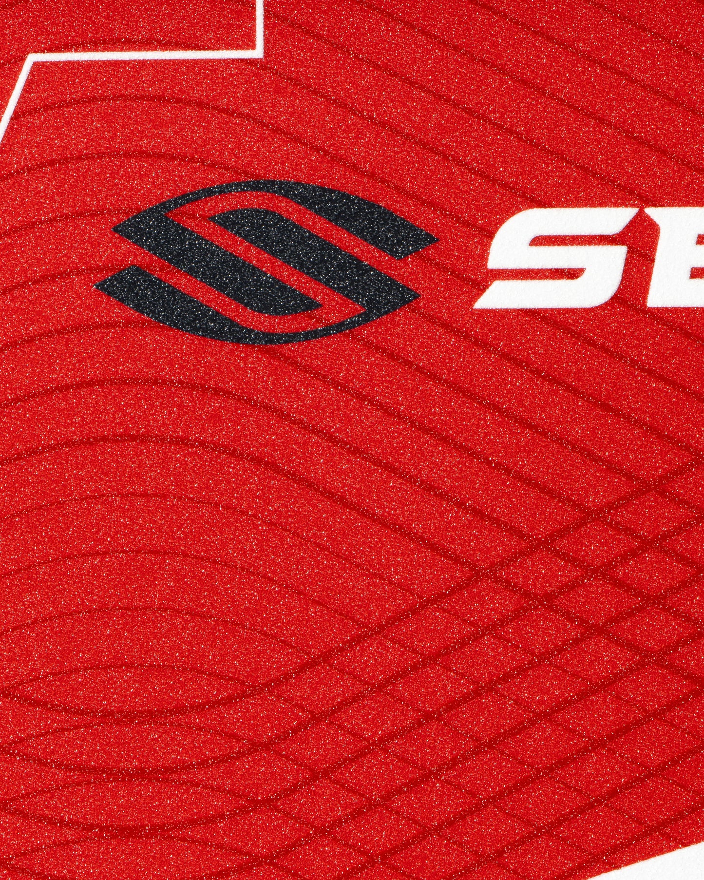 Selkirk LUXX Control Invikta